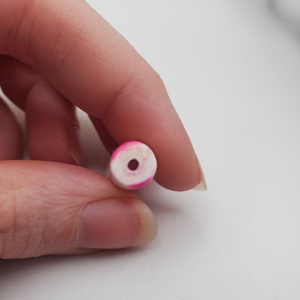 Barbie pink flute charm bead - Picture 2 of 3